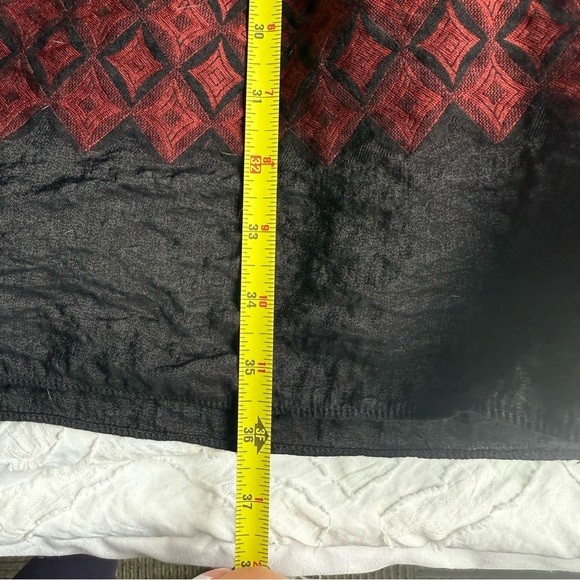 Max Studio Black Grey Red Burgundy Patterned Dress Cinch Waist V Neck - Picture 7 of 7